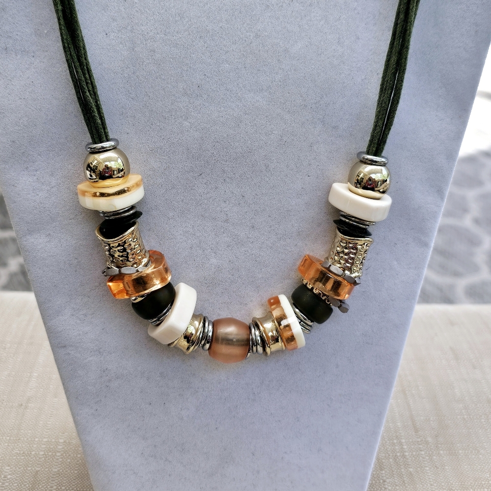 SET!  Chico's Chunky Mixed Bead Necklace with Gemstone Stretchy Bracelet  SET! - Picture 9 of 16